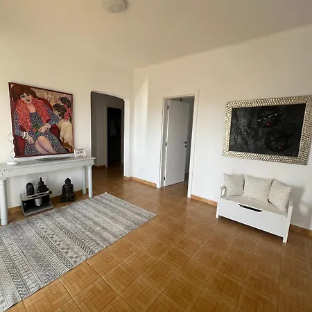 Casa Amar